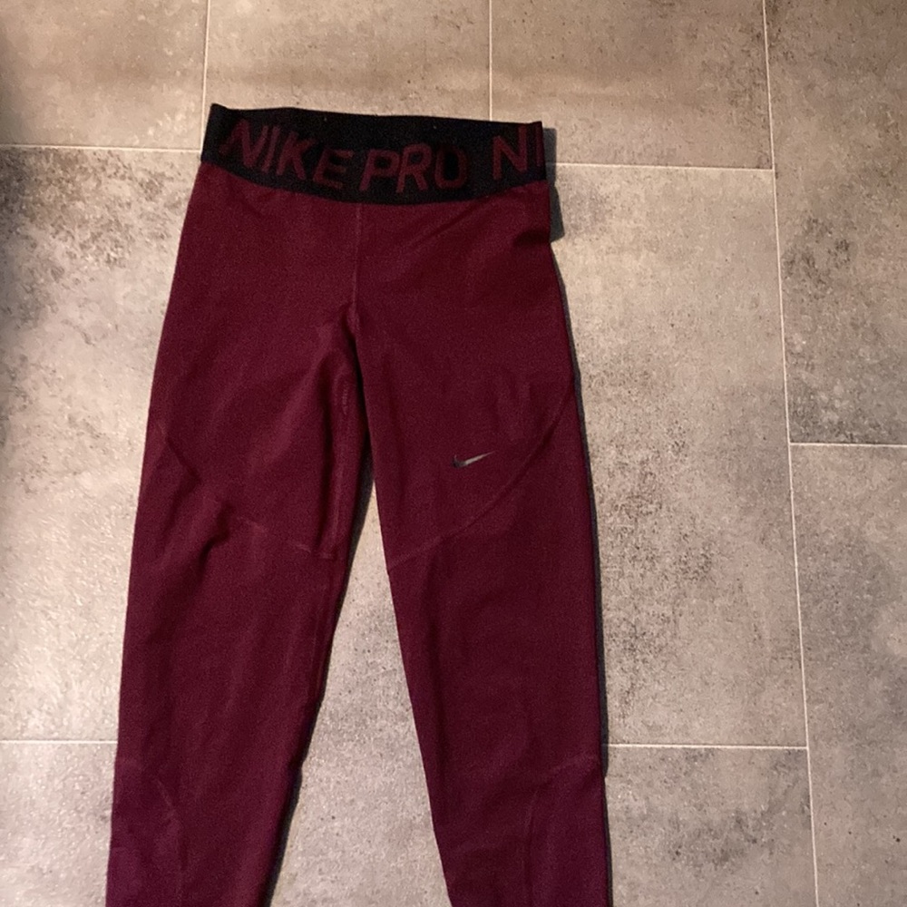 Nike - Picture 6 of 16